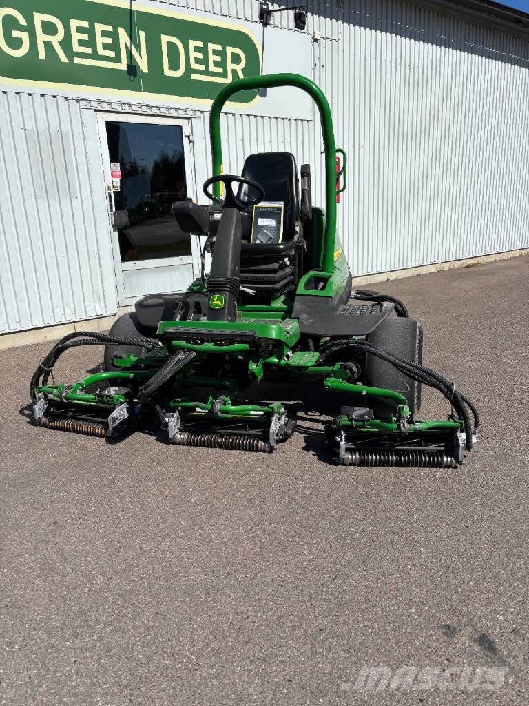 John Deere 6500 A PrecisionCut Päältäajettavat ruohonleikkurit