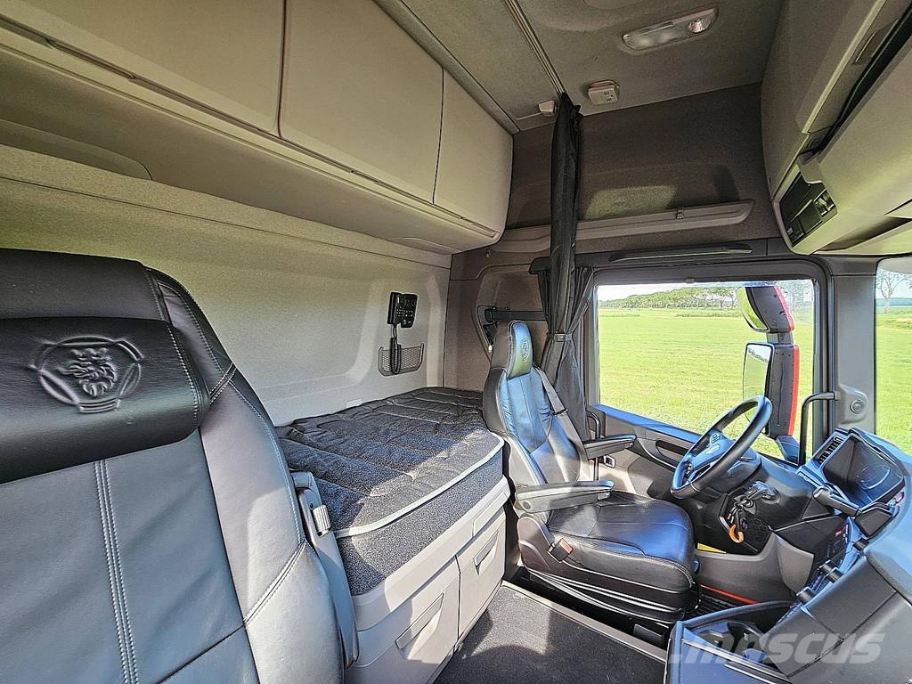 Scania R560 4X2 PTO WB 455 Camiones con chasís y cabina