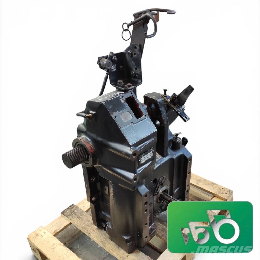 Case IH 5120 Maxxum PTO gearbox 255361A1 117414A3 117415A Transmisija