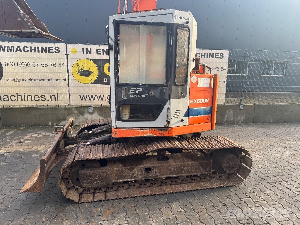 Hitachi EX 60 Мини-экскаваторы