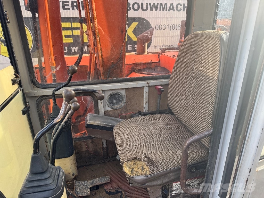 Hitachi EX 60 Мини-экскаваторы