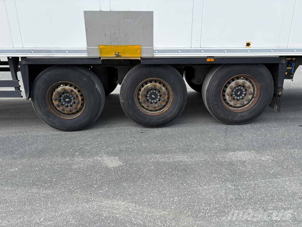 Schmitz Cargobull Trailer Reefer Double Stock Straight Semirremolques isotermos/frigoríficos
