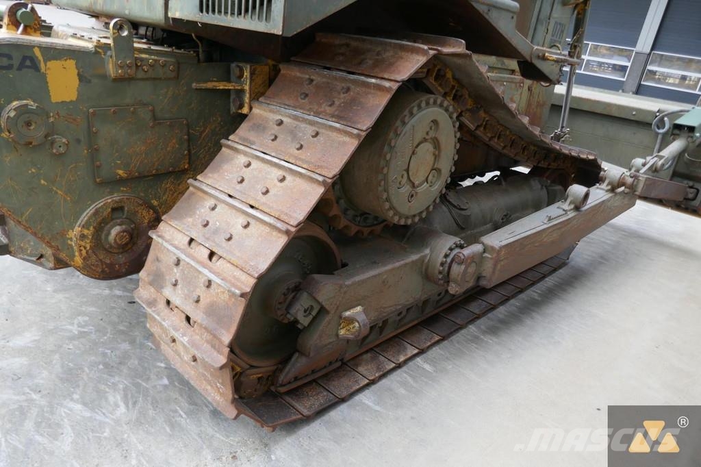 CAT D7H II Ex-army Bulldozer på larvebånd