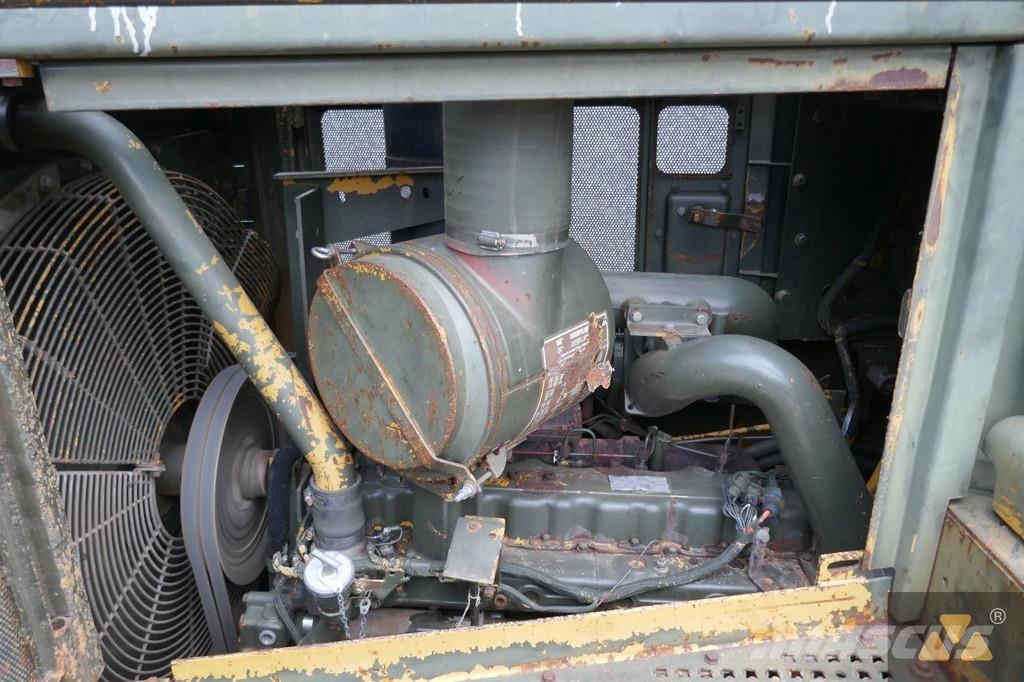 CAT D7H II Ex-army Bulldozer på larvebånd