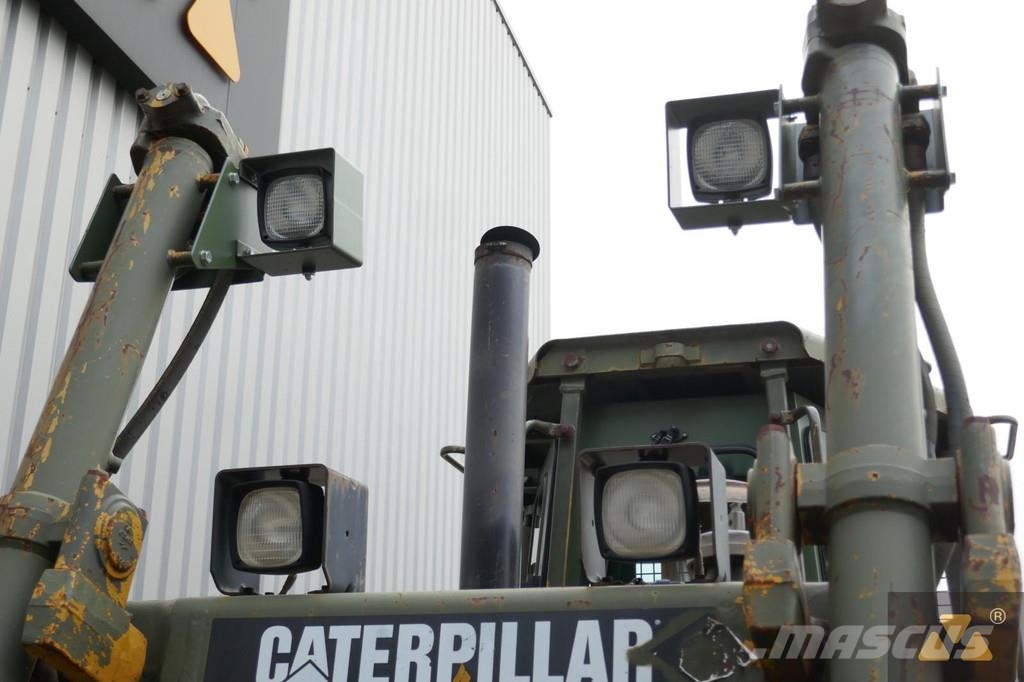 CAT D7H II Ex-army lánctalpas dózerek
