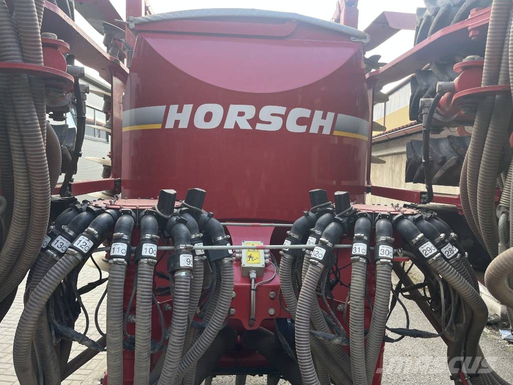 Horsch Pronto 6 DC مثاقيب مدمجة