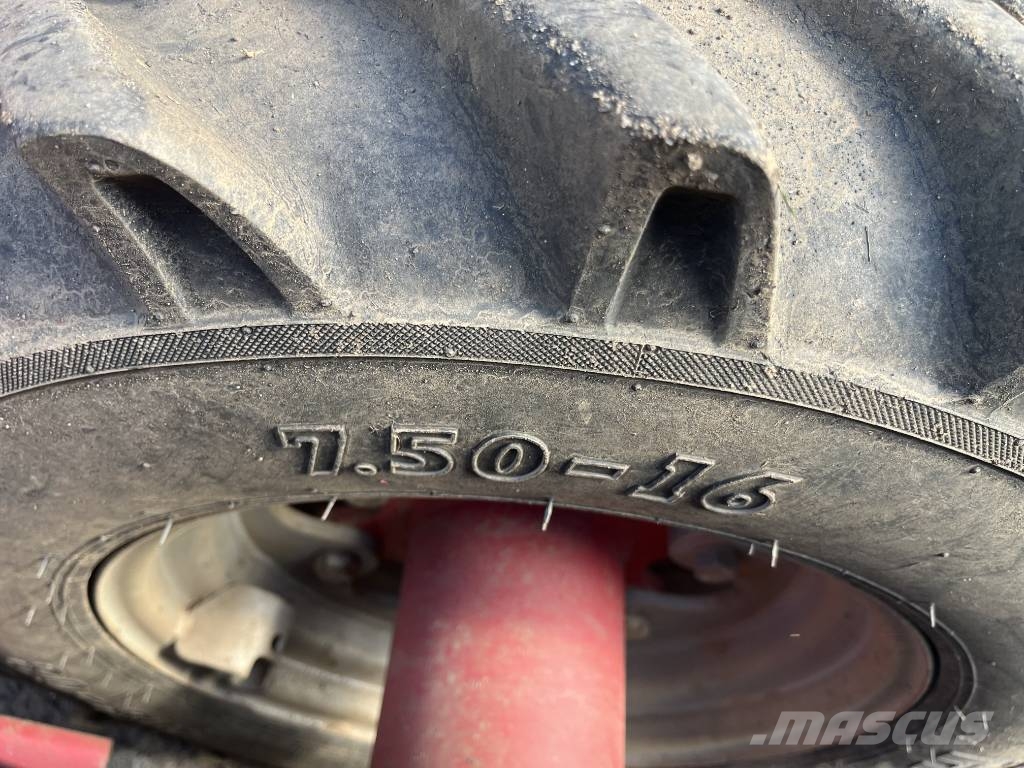 Horsch Pronto 6 DC مثاقيب مدمجة