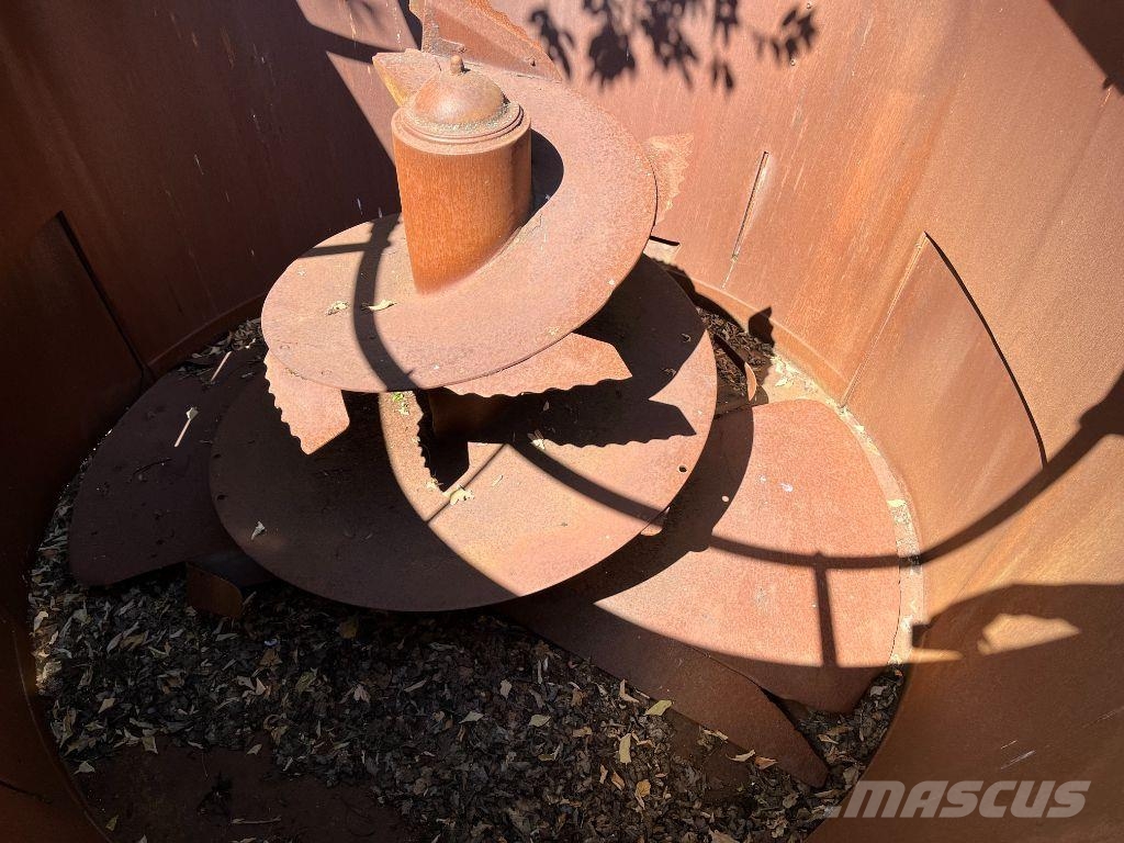 Trioliet Solomix 1 1200 Feeders