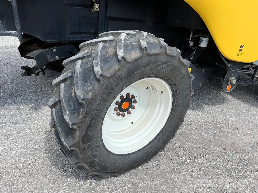 New Holland CX 860 Mähdrescher