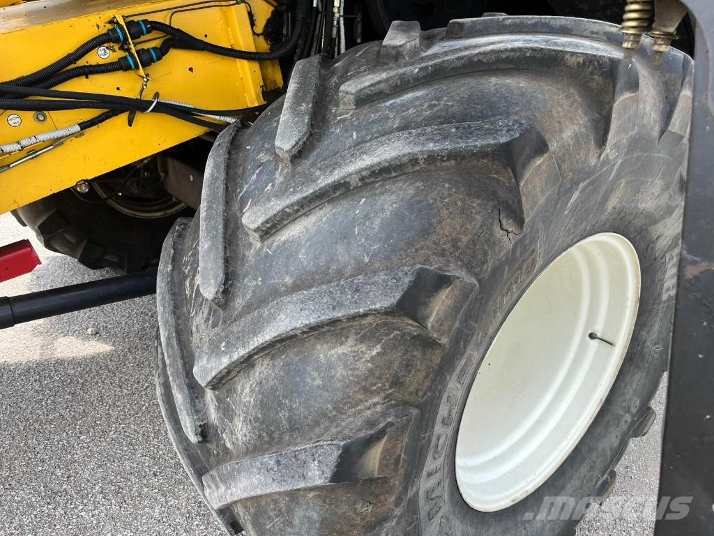 New Holland CX 860 Mähdrescher