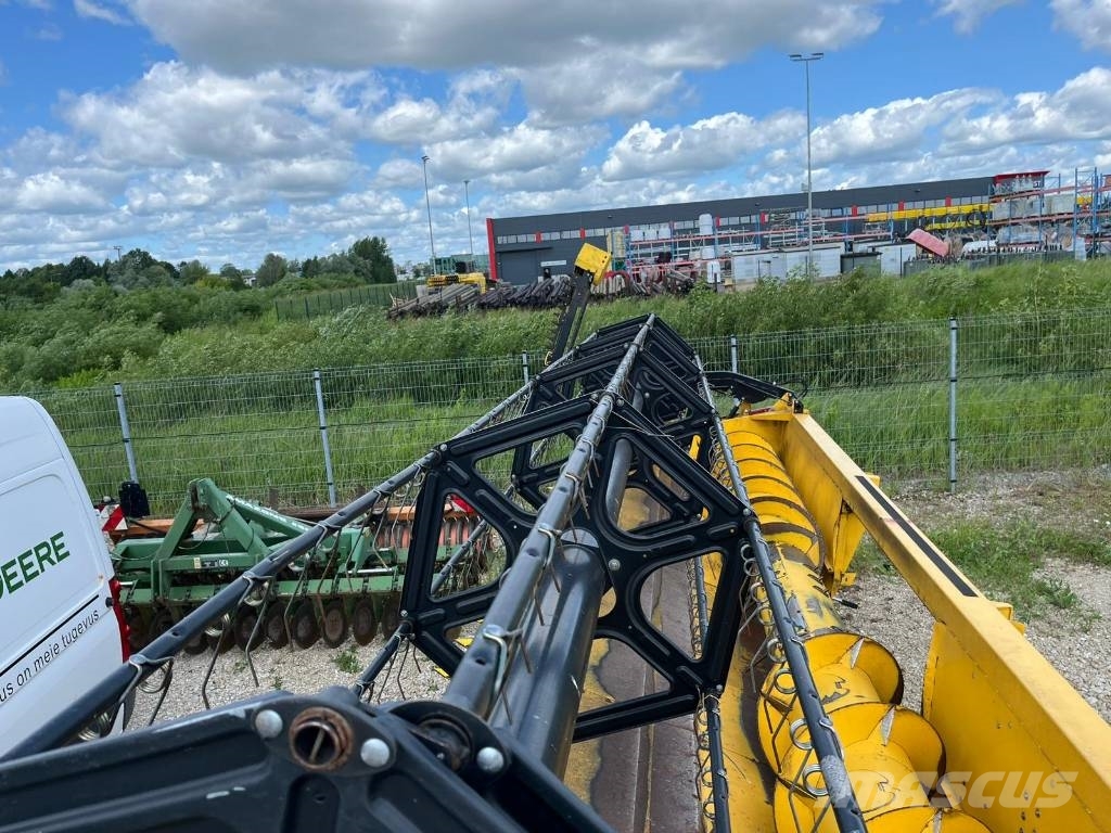 New Holland CX 860 Mähdrescher