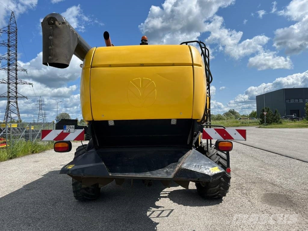 New Holland CX 860 Mähdrescher