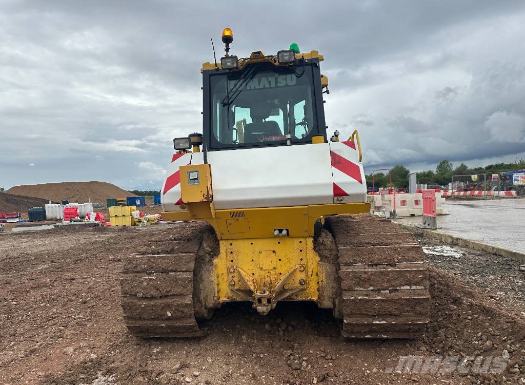 Komatsu D 65 PX-18 Vikšriniai buldozeriai