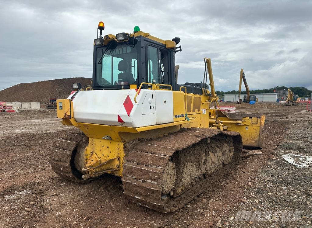 Komatsu D 65 PX-18 Vikšriniai buldozeriai