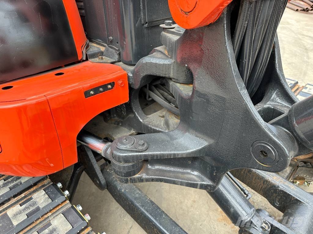 Kubota KX163 소형 굴삭기 7톤 미만
