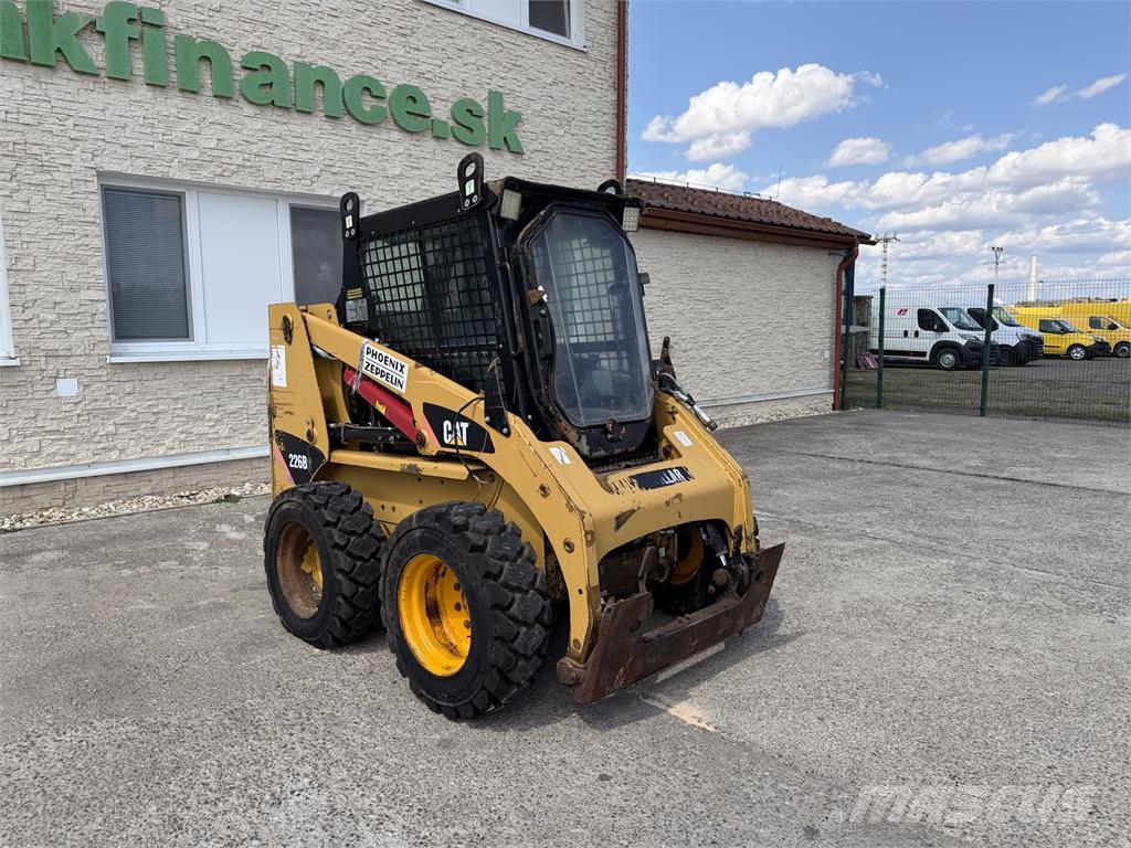CAT Iný model VIN 001 Voorladers en gravers