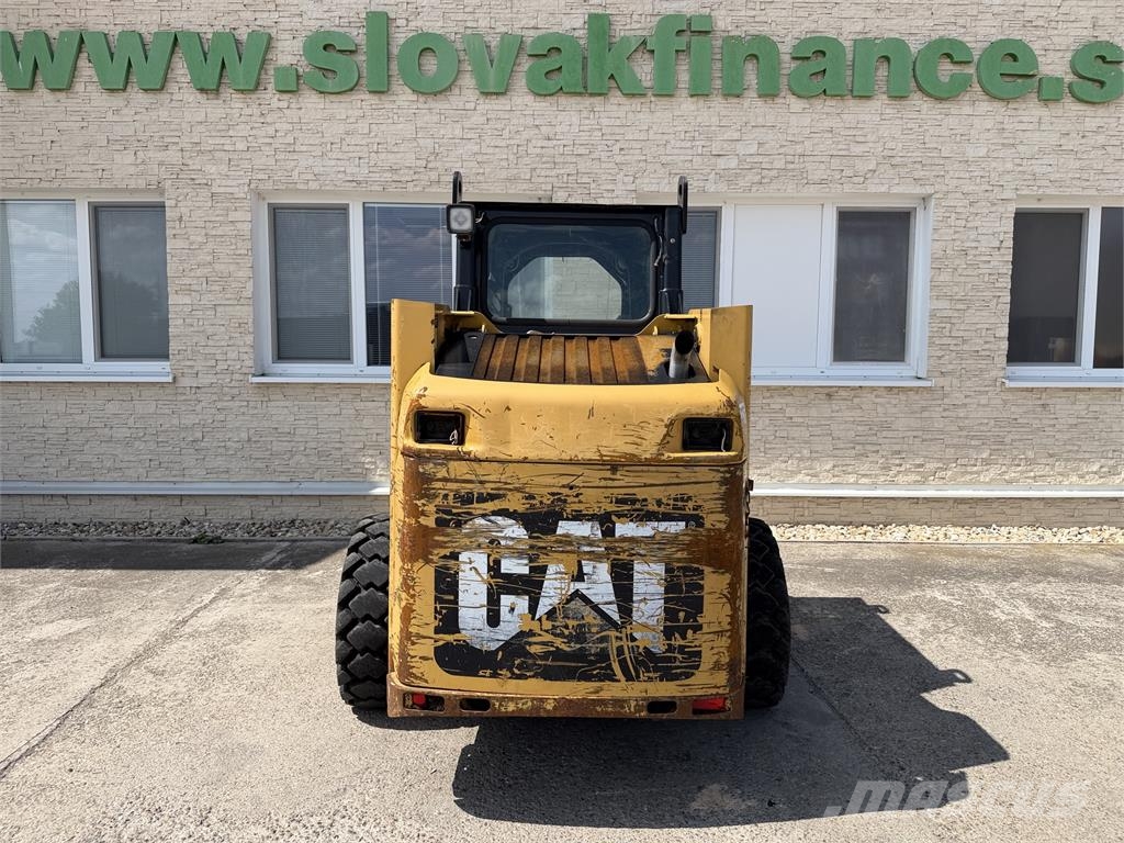 CAT Iný model VIN 001 Voorladers en gravers