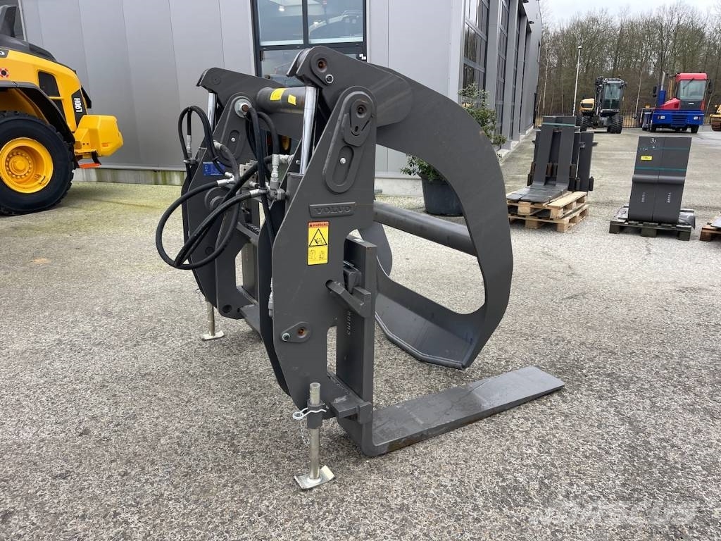 Volvo Houtklem / Wood Clamp Volvo / Lundberg connection Haaratsid (greiferid)