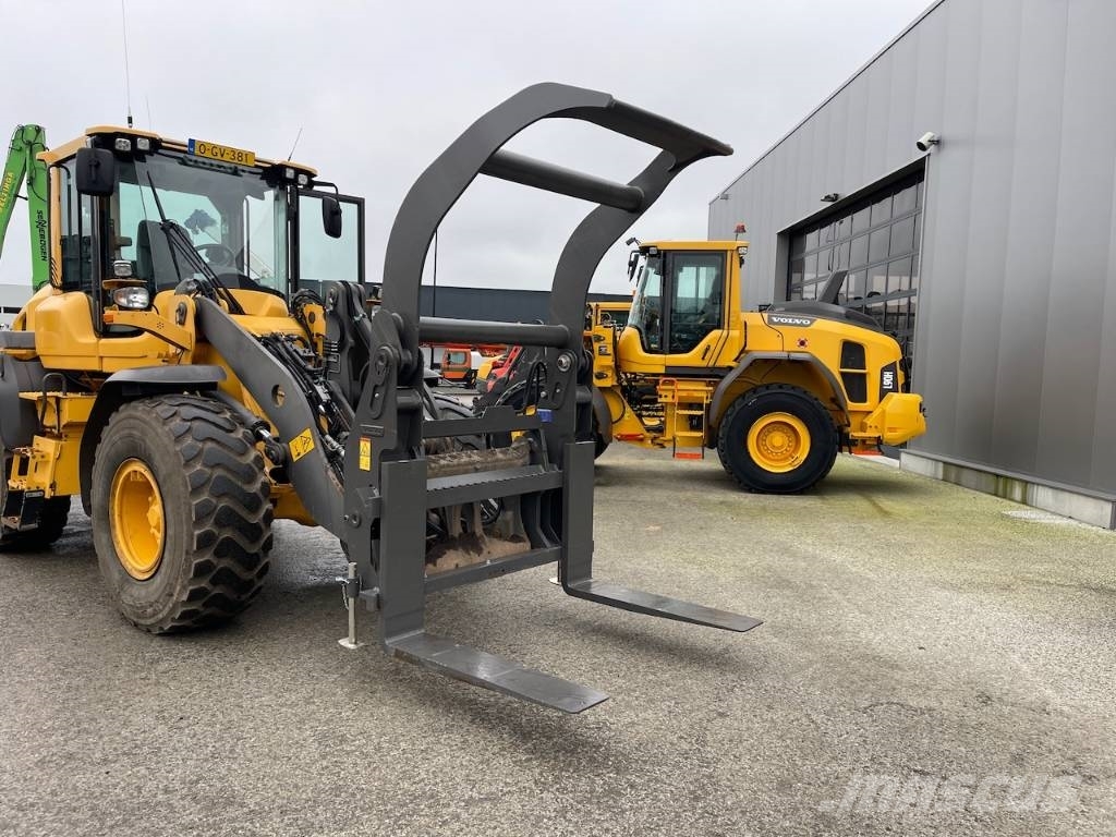 Volvo Houtklem / Wood Clamp Volvo / Lundberg connection Haaratsid (greiferid)