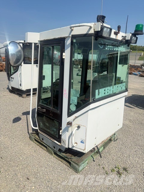 Liebherr L 514 USED CAB كابينة والداخلية