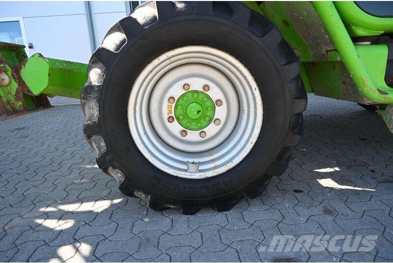 Merlo P 40.17 PLUS Merlo P40.17 PLUS Телескопические фронтальные погрузчики