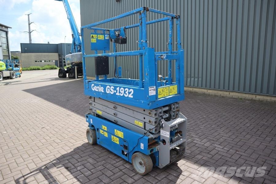 Genie GS1932 Electric, Working Height 7.8 m, 227kg Capac Plataformas tijera