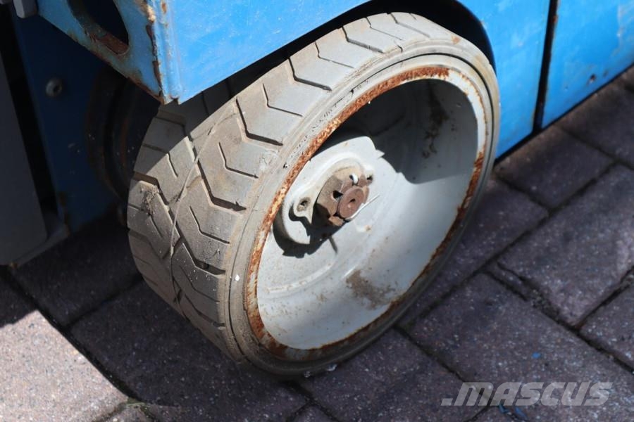 Genie GS1932 Electric, Working Height 7.8 m, 227kg Capac Plataformas tijera