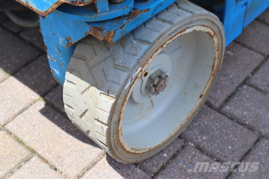 Genie GS1932 Electric, Working Height 7.8 m, 227kg Capac Plataformas tijera
