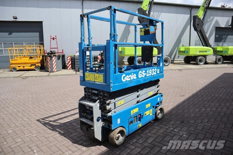 Genie GS1932 Electric, Working Height 7.8 m, 227kg Capac Plataformas tijera