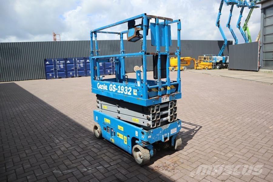 Genie GS1932 Electric, Working Height 7.8 m, 227kg Capac Plataformas tijera