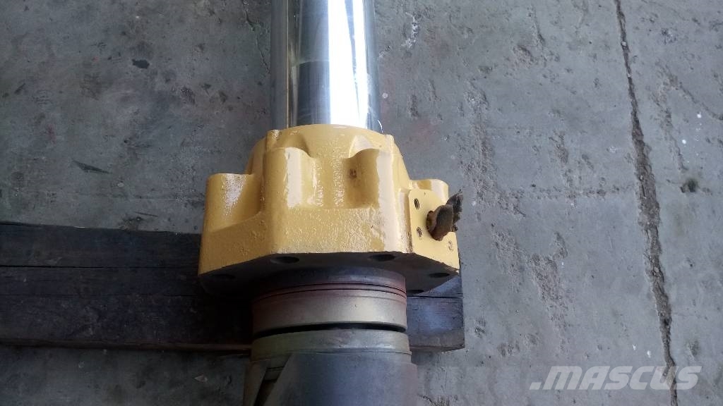 CAT 245 Хидравлични