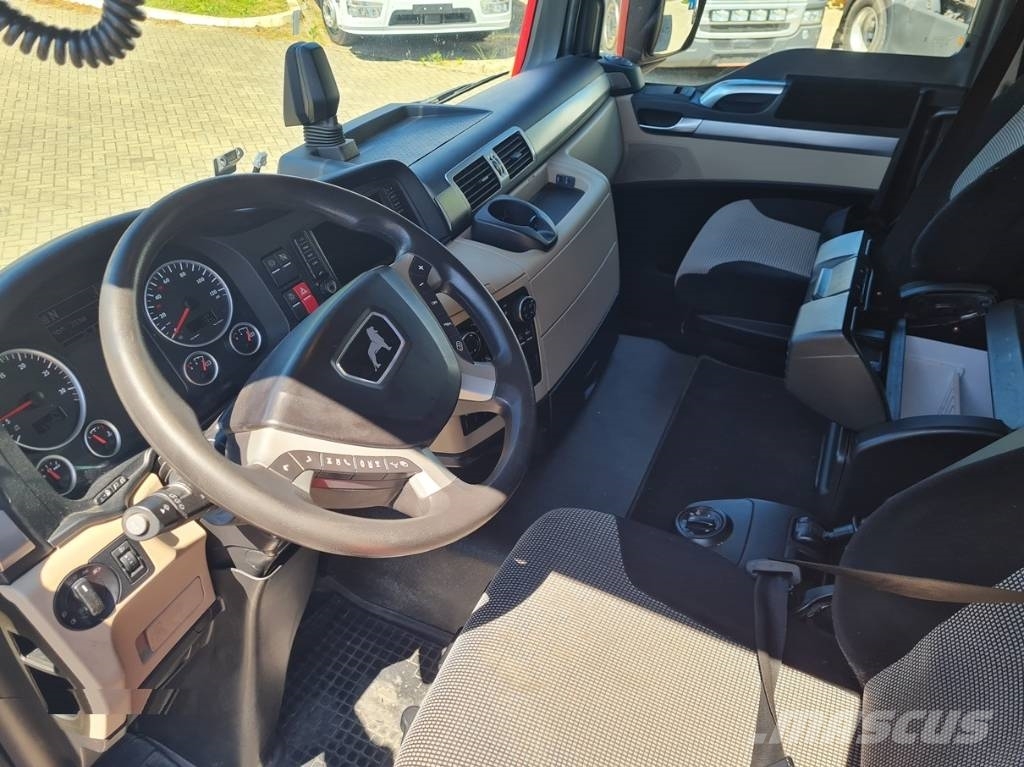 MAN TGS 18.360 / 6.1m Ciężarówki firanki