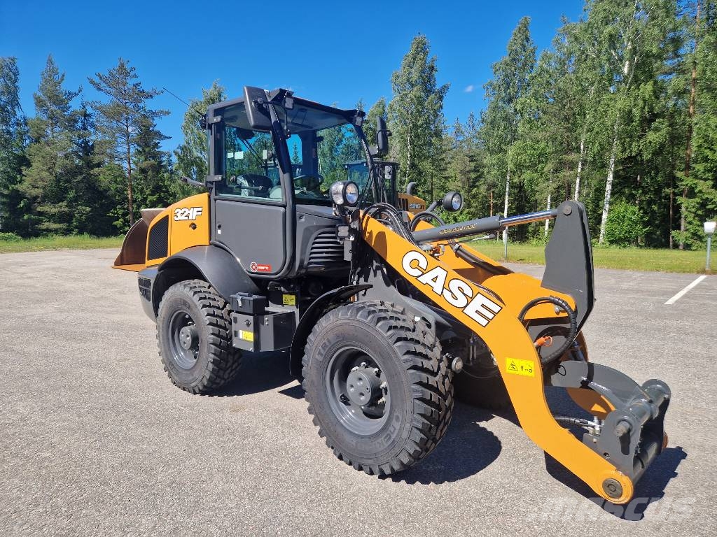 CASE 321 F Evolution Wielladers