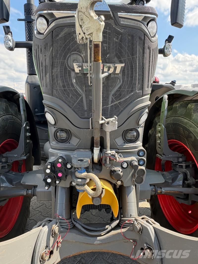 Fendt 728 Vario Profi Plus Gen 7 Traktory