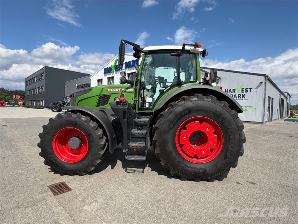 Fendt 728 Vario Profi Plus Gen 7 Traktory