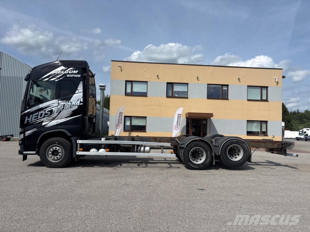 Volvo FH540 6X4 EURO6 + VEB + LIFTING AXLE Chassis Cab trucks