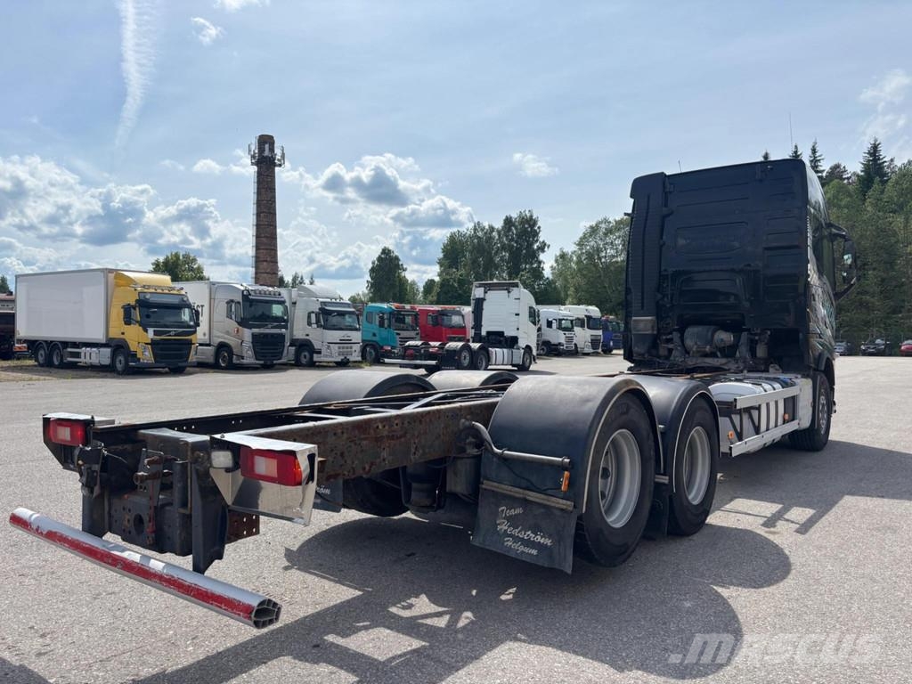 Volvo FH540 6X4 EURO6 + VEB + LIFTING AXLE Chassis Cab trucks