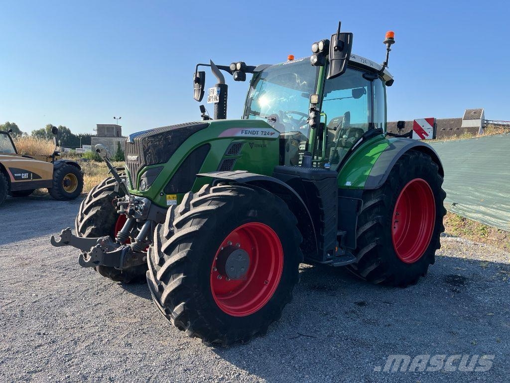Fendt 724 POWER+ S4 Трактори