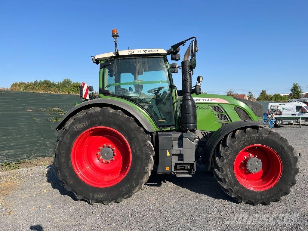 Fendt 724 POWER+ S4 Traktorer