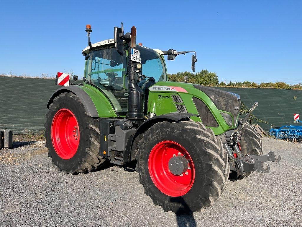 Fendt 724 POWER+ S4 Traktori