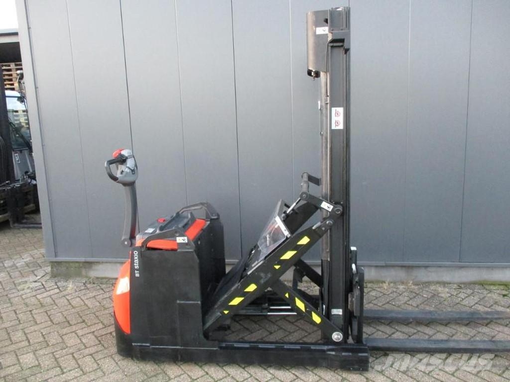 Toyota SWE120XR Lavansiirtotrukit