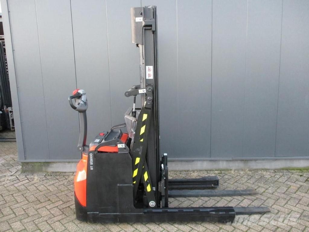 Toyota SWE120XR Lavansiirtotrukit