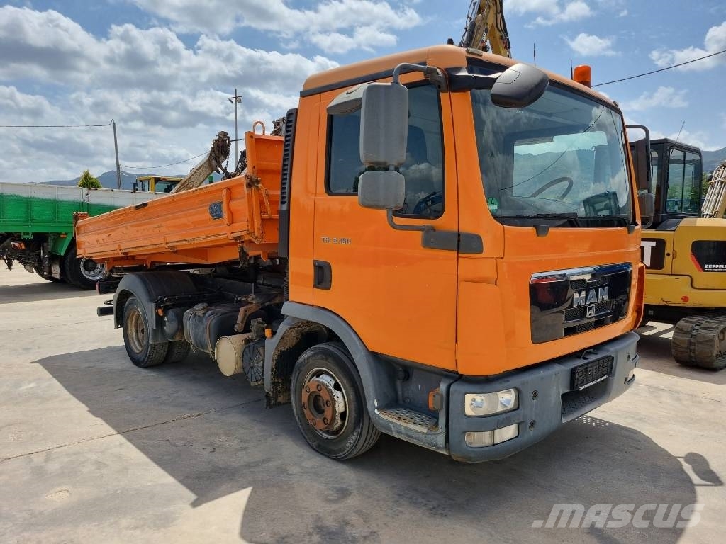 MAN 8.180 Самосвал
