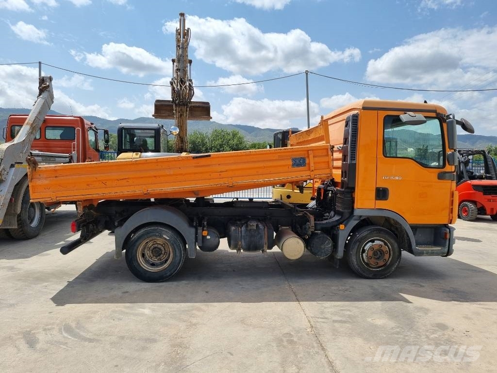 MAN 8.180 Самосвал