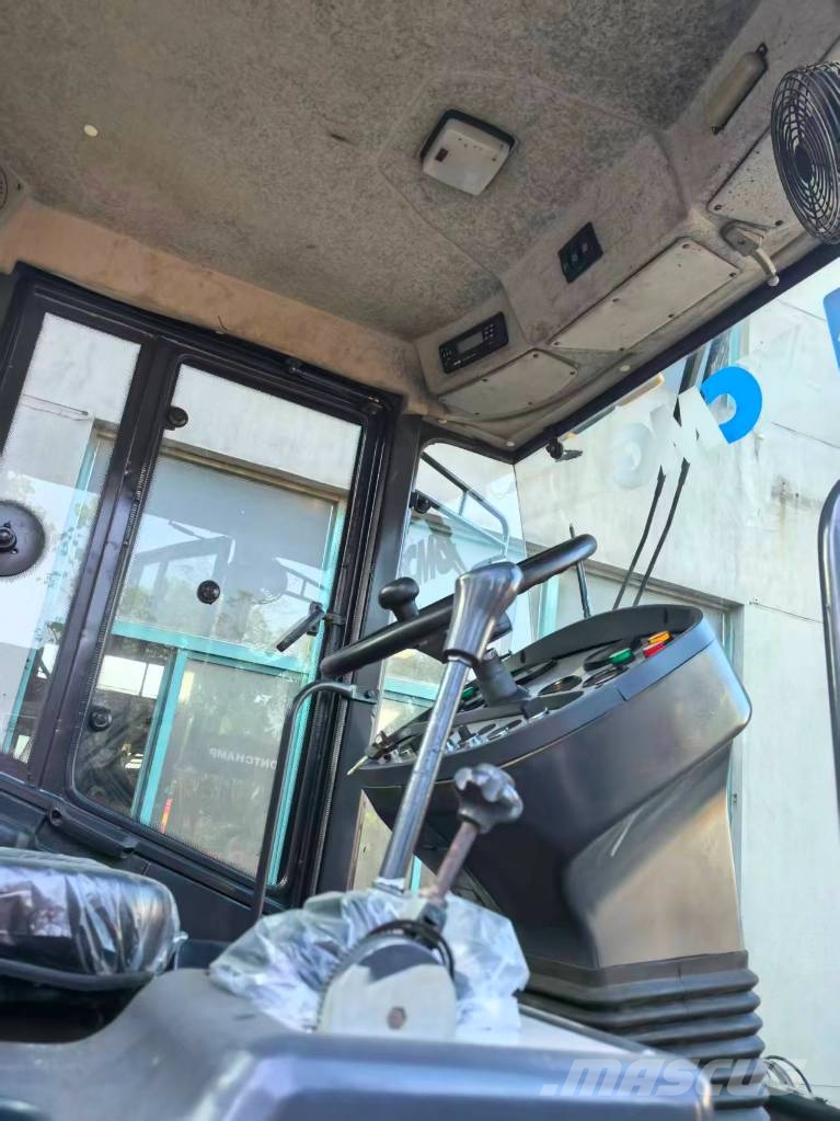 XCMG XS143J مداحل أحادية الأسطوانة