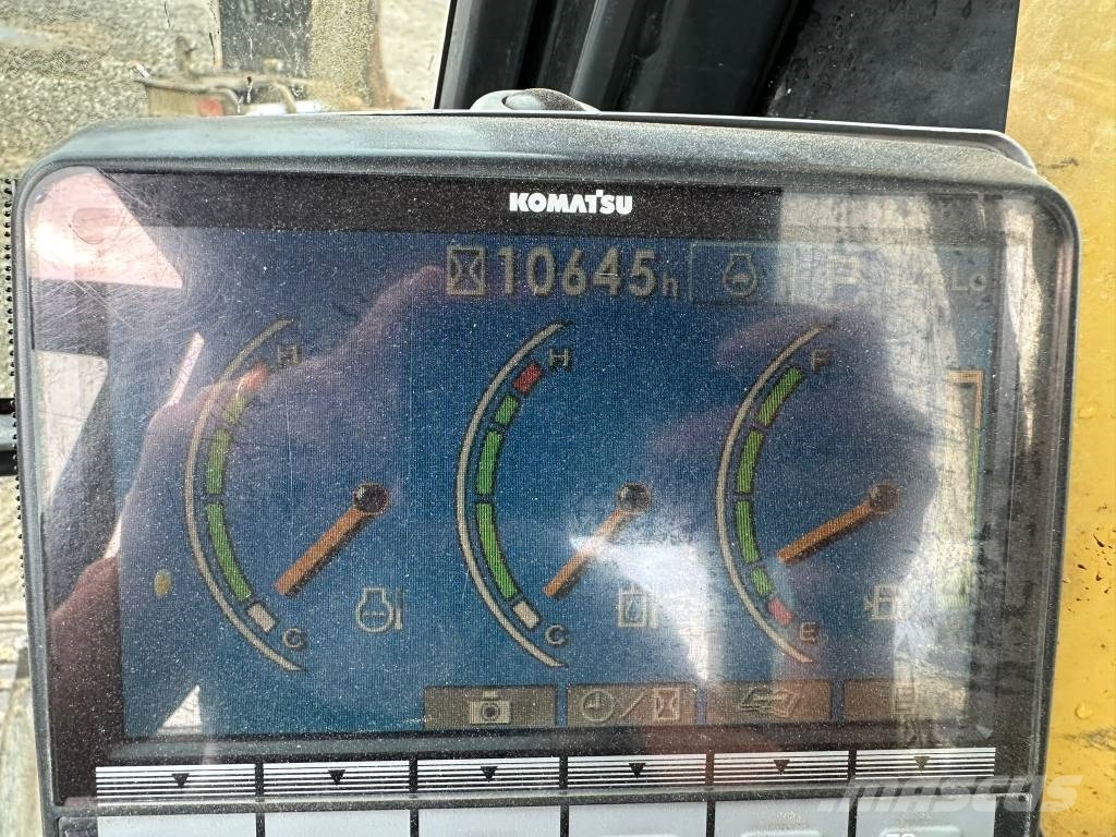 Komatsu PC 210 LC-8+Rototilt Bageri guseničari