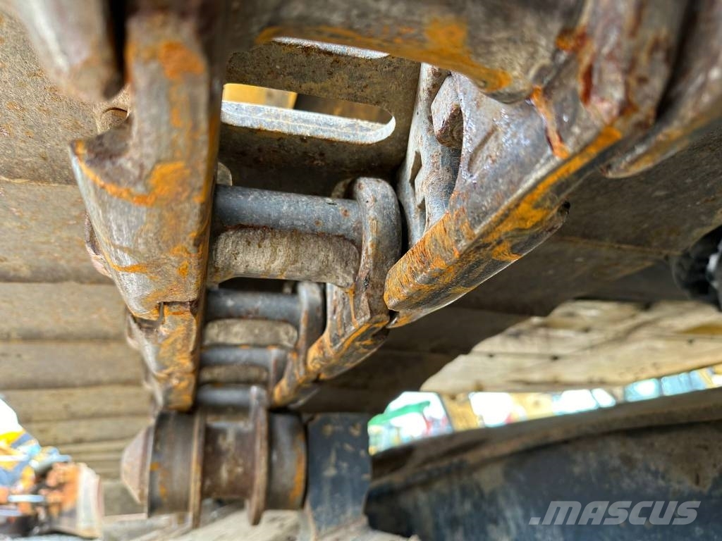 Komatsu PC 210 LC-8+Rototilt Bageri guseničari