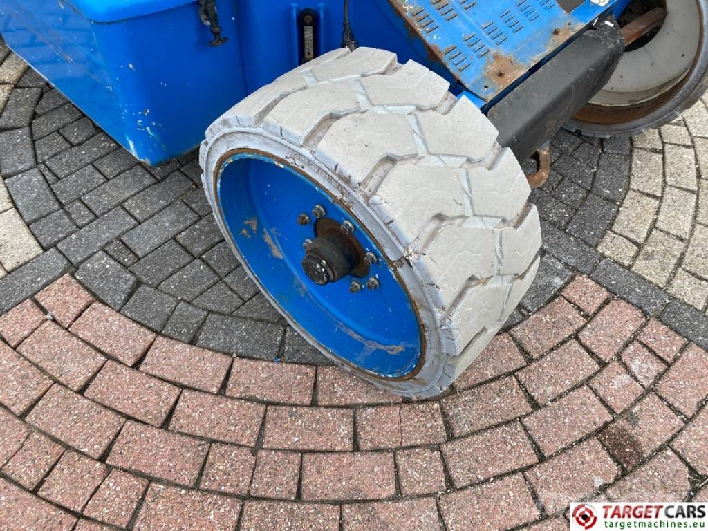 Niftylift HR15NDE HyBrid Articulated Boom Work Lift 1550cm Nacelle Automotrice