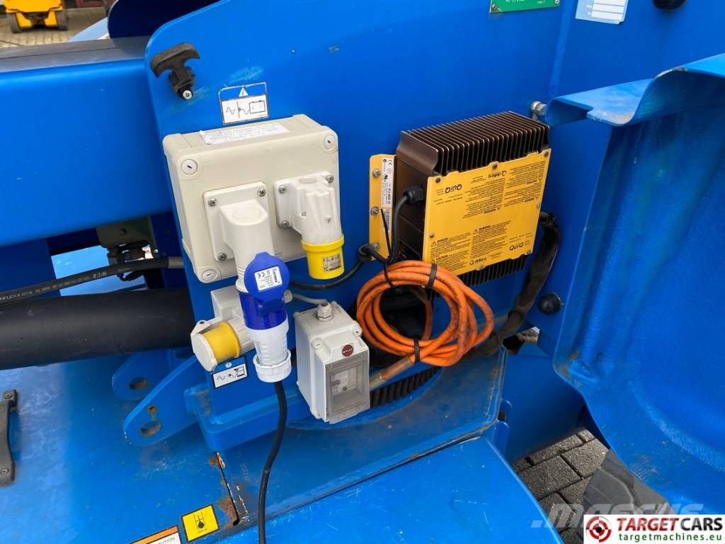 Niftylift HR15NDE HyBrid Articulated Boom Work Lift 1550cm Nacelle Automotrice