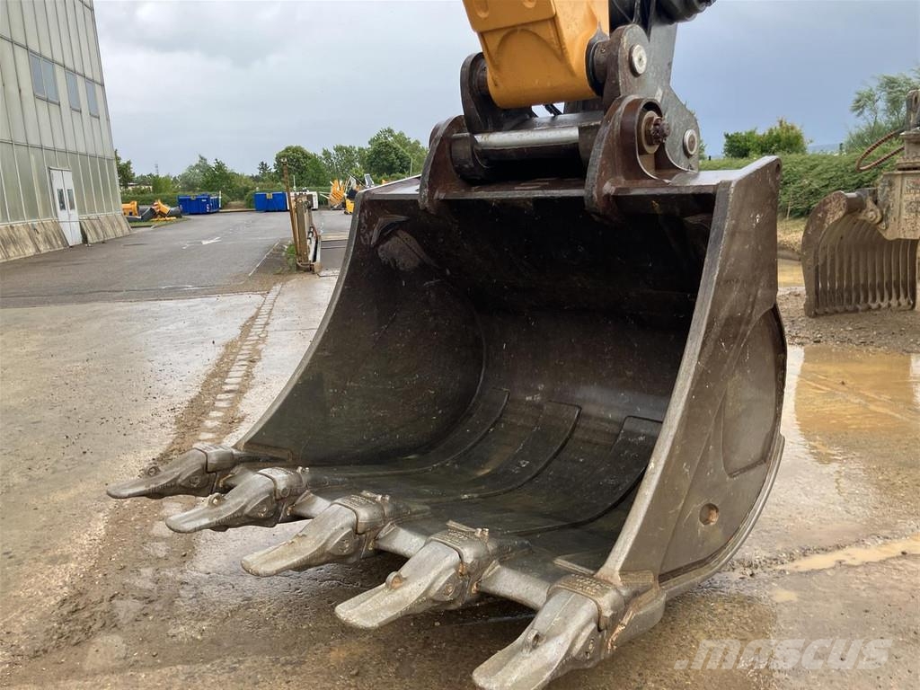 Liebherr R 956 Litronic Pelle sur chenilles